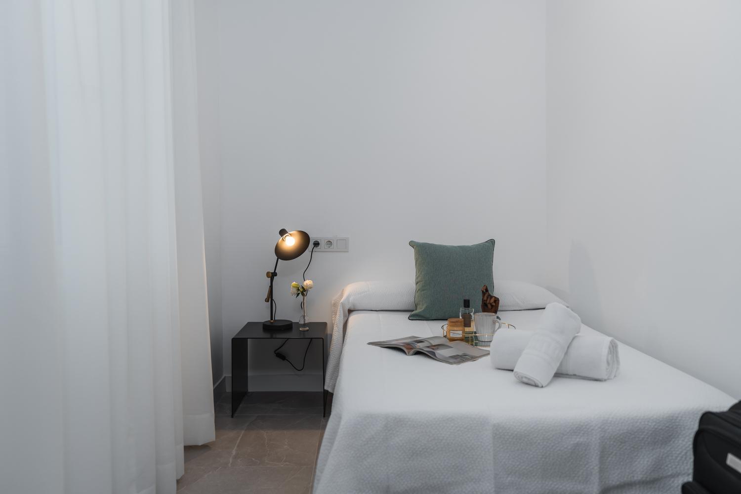 Tuguest Buensuceso Apartment Granada Luaran gambar